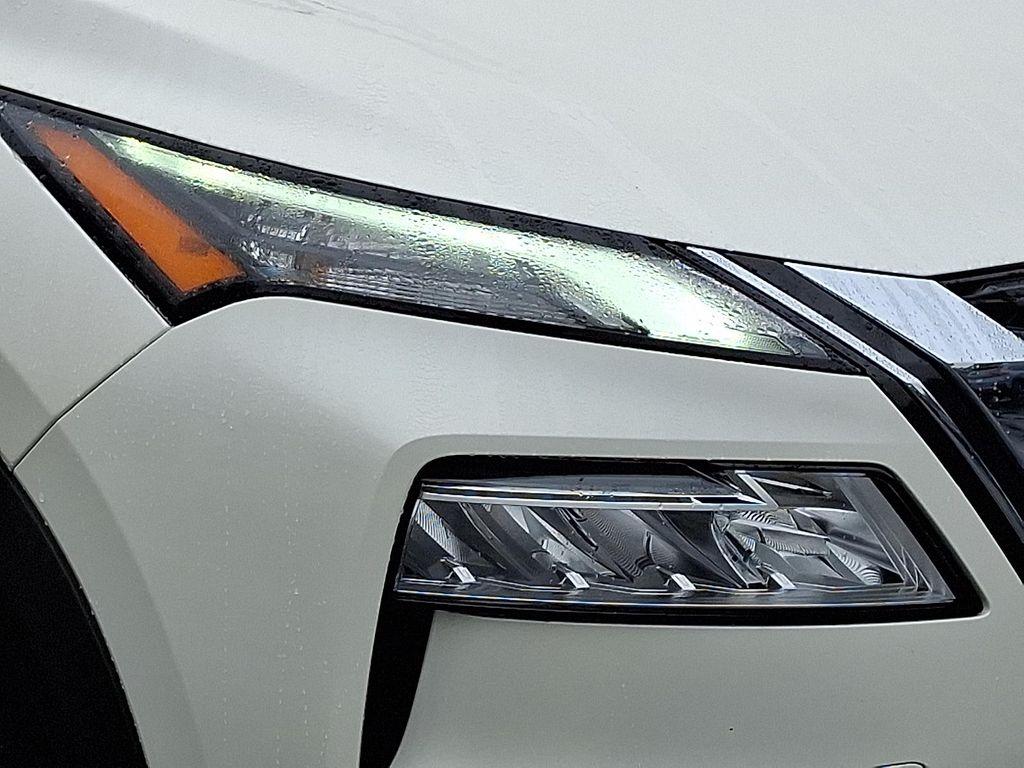 used 2021 Nissan Rogue car, priced at $23,250