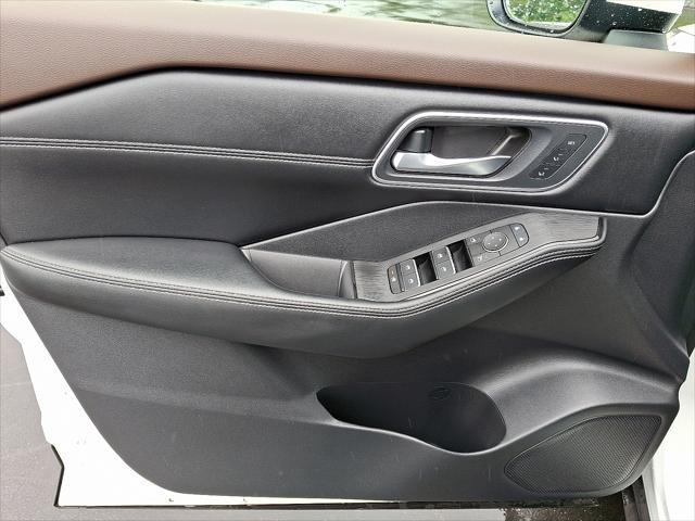 used 2023 Nissan Rogue car