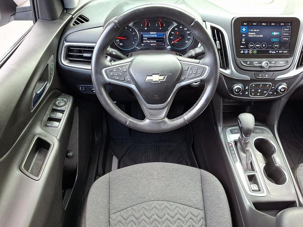 used 2022 Chevrolet Equinox car, priced at $22,000