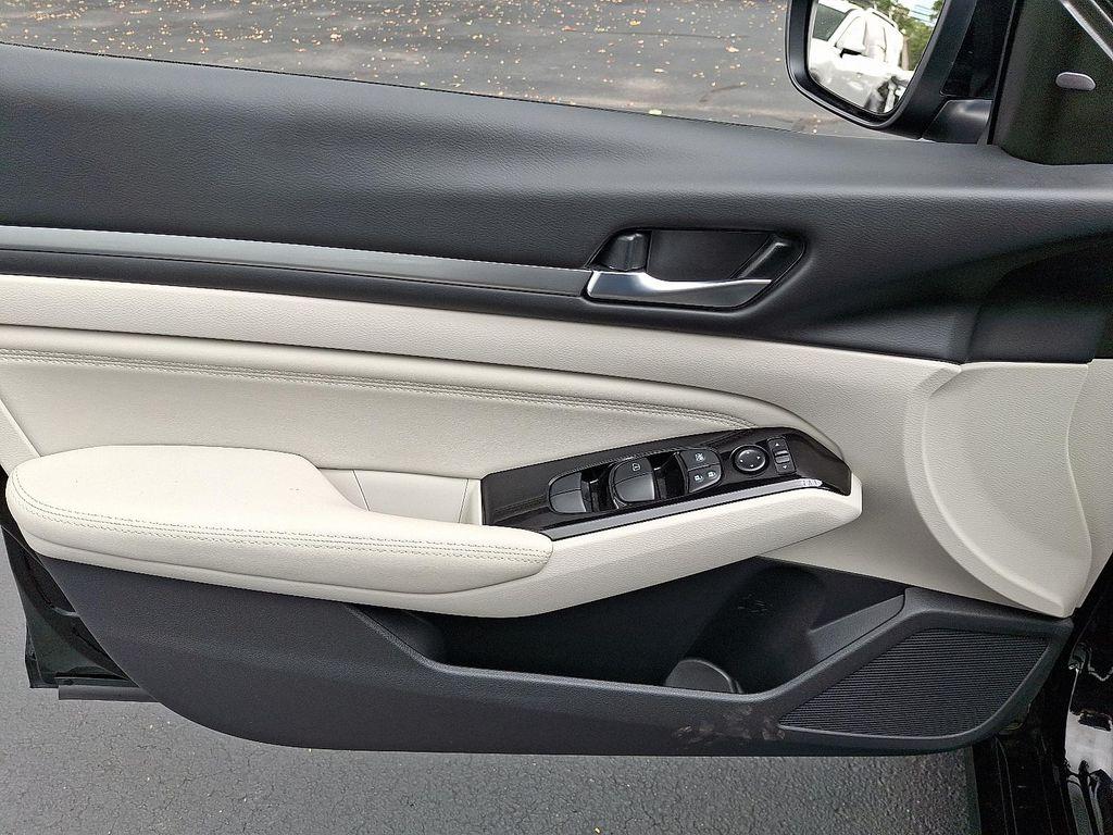 used 2022 Nissan Altima car, priced at $23,500