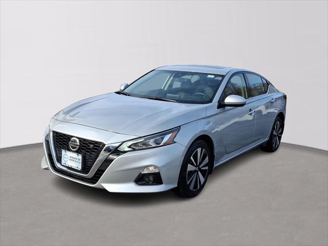 used 2022 Nissan Altima car, priced at $24,000