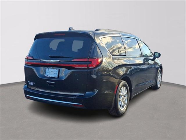 used 2022 Chrysler Pacifica car, priced at $22,500