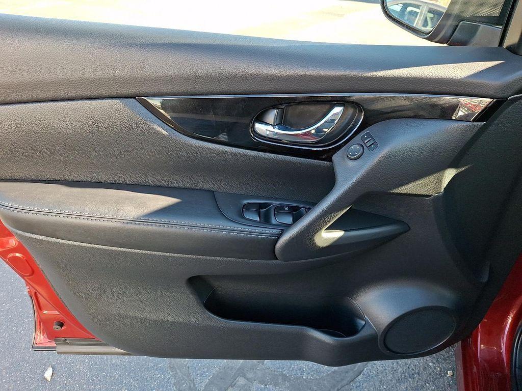 used 2020 Nissan Rogue Sport car, priced at $18,995