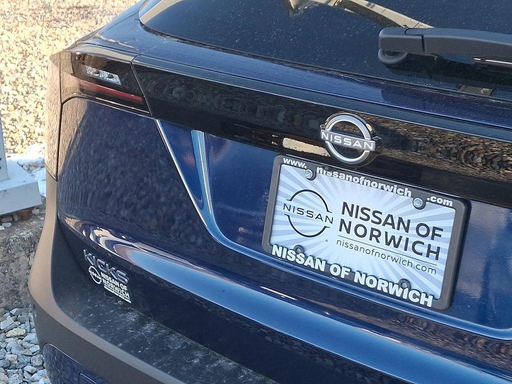 new 2025 Nissan Kicks car, priced at $29,500