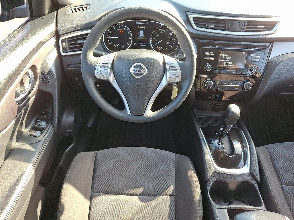 used 2016 Nissan Rogue car