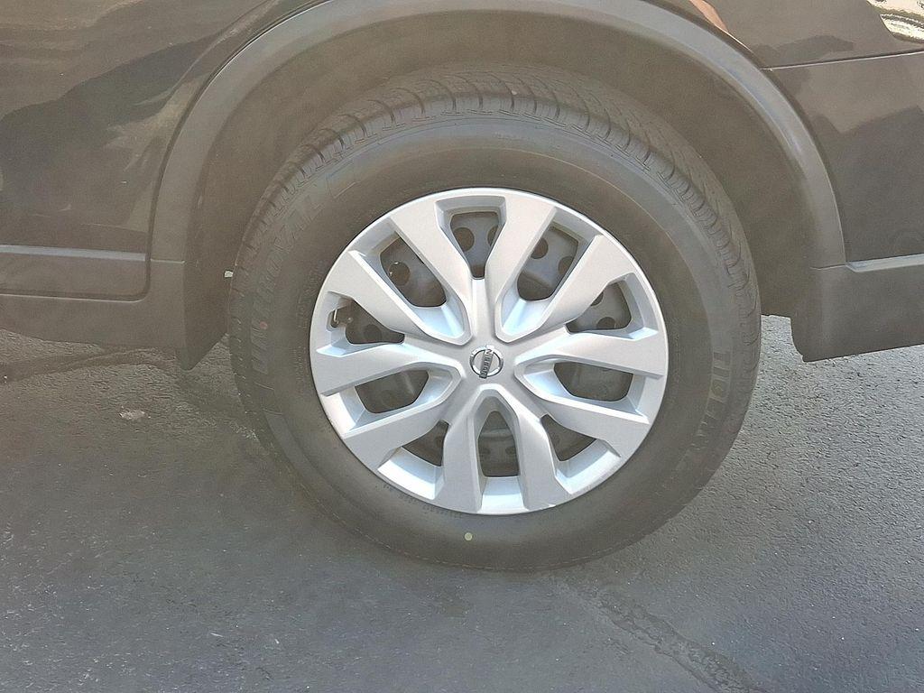 used 2016 Nissan Rogue car