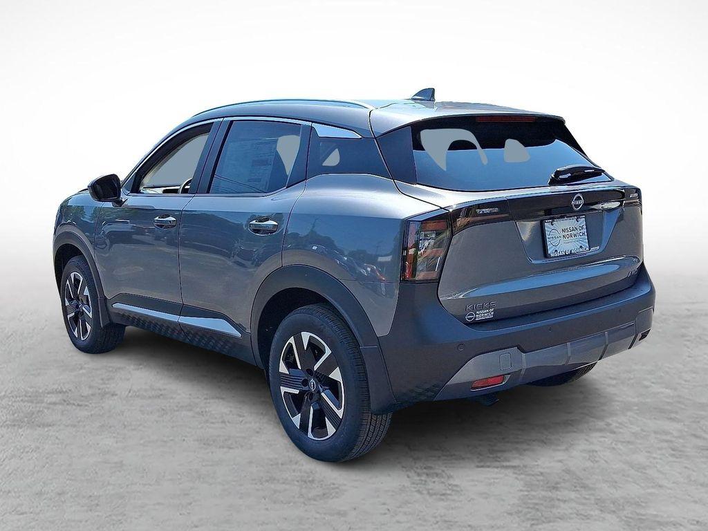 new 2025 Nissan Kicks car, priced at $29,025