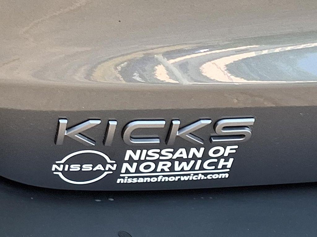 new 2025 Nissan Kicks car, priced at $29,025