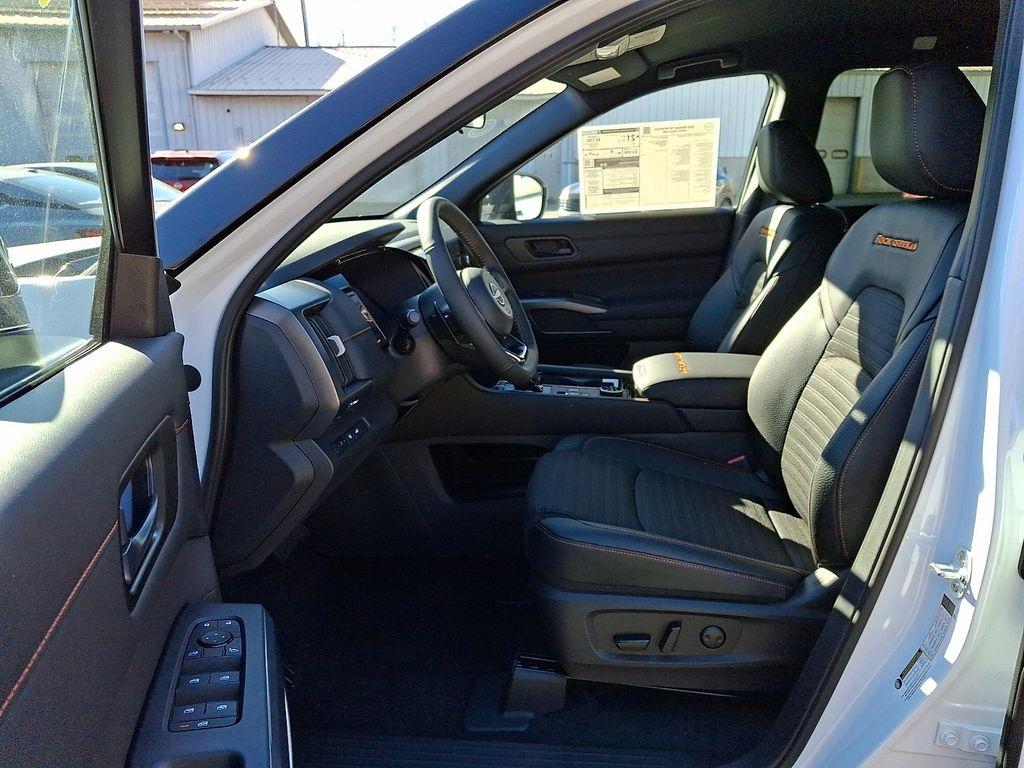 new 2025 Nissan Pathfinder car, priced at $47,620