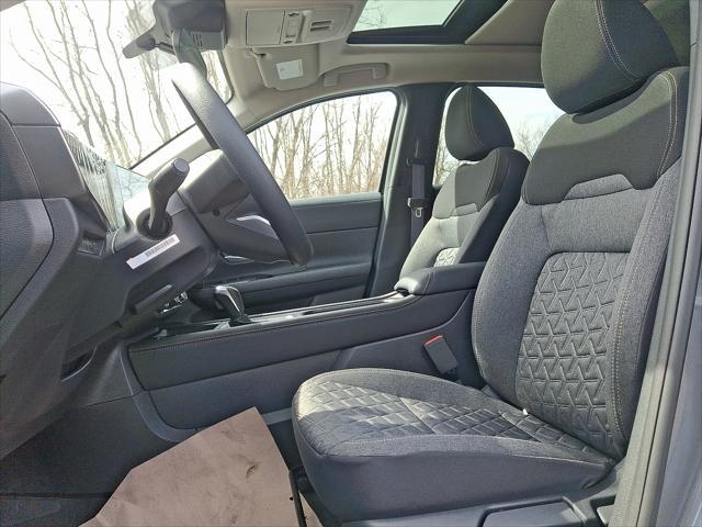 new 2025 Nissan Kicks car, priced at $29,200