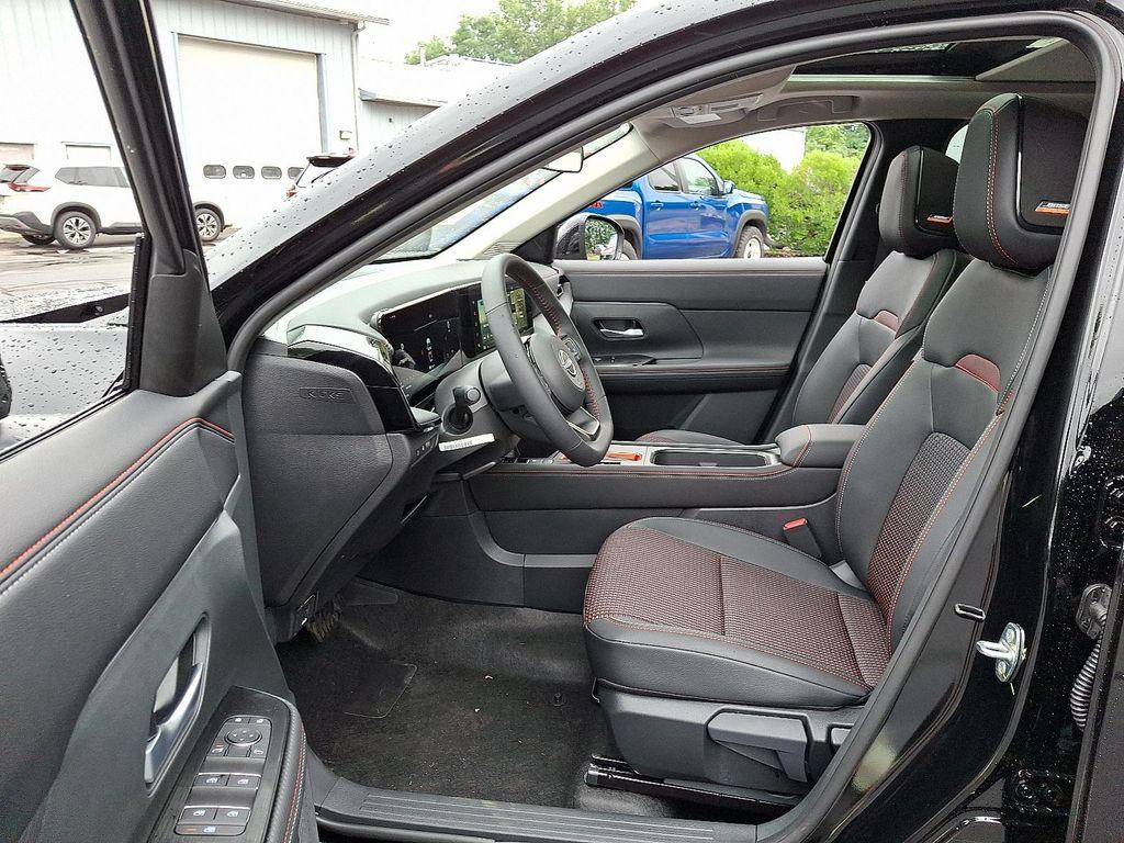 new 2025 Nissan Kicks car, priced at $31,575
