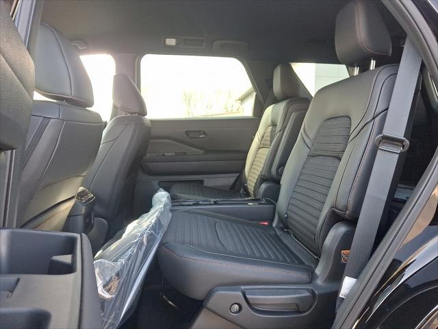 new 2025 Nissan Pathfinder car, priced at $46,000