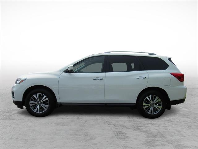 used 2020 Nissan Pathfinder car, priced at $20,000