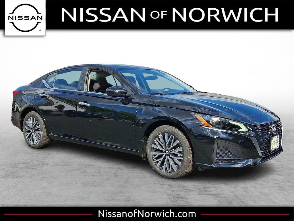 new 2025 Nissan Altima car, priced at $33,970