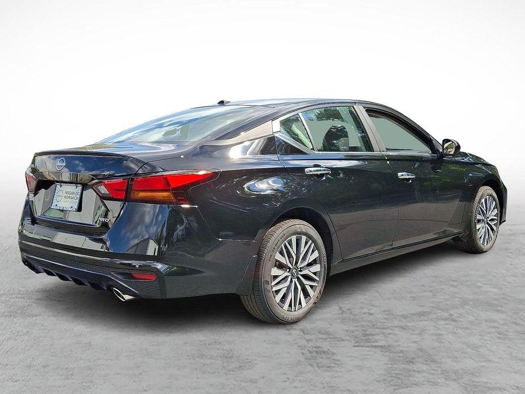 new 2025 Nissan Altima car, priced at $33,970
