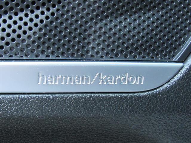 used 2022 Hyundai Santa Fe car, priced at $27,000