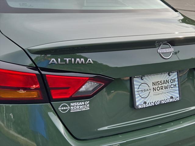 new 2025 Nissan Altima car