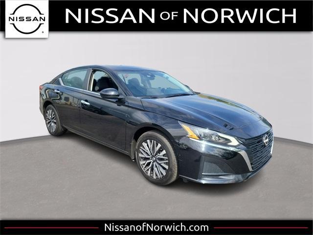 used 2023 Nissan Altima car, priced at $24,995