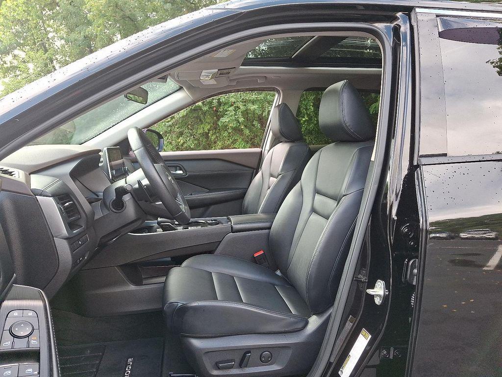 used 2023 Nissan Rogue car, priced at $27,995
