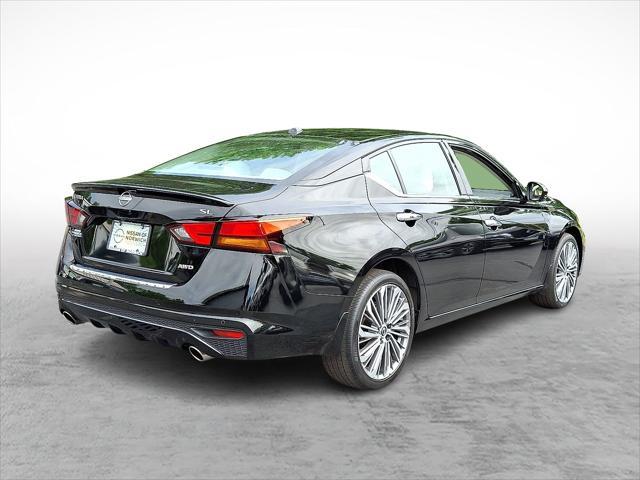 used 2023 Nissan Altima car, priced at $28,000