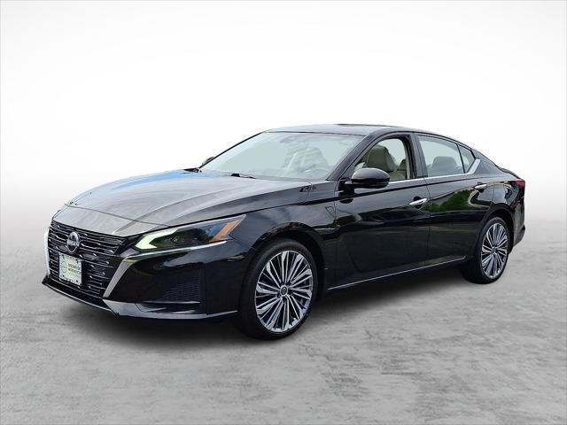 used 2023 Nissan Altima car, priced at $28,000