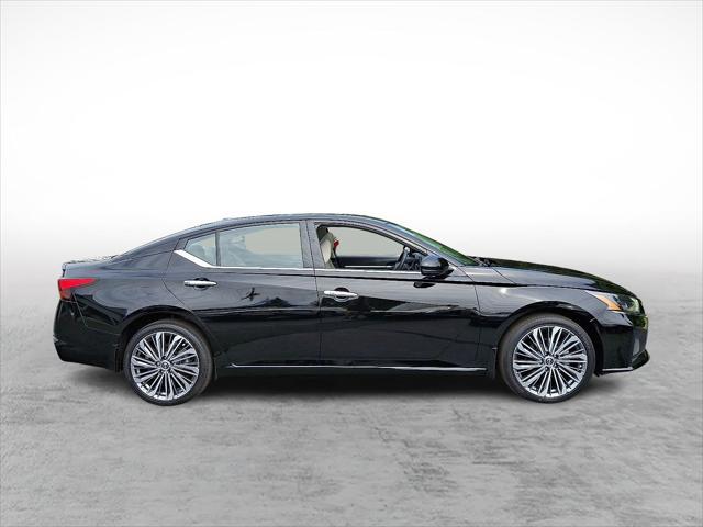 used 2023 Nissan Altima car, priced at $28,000