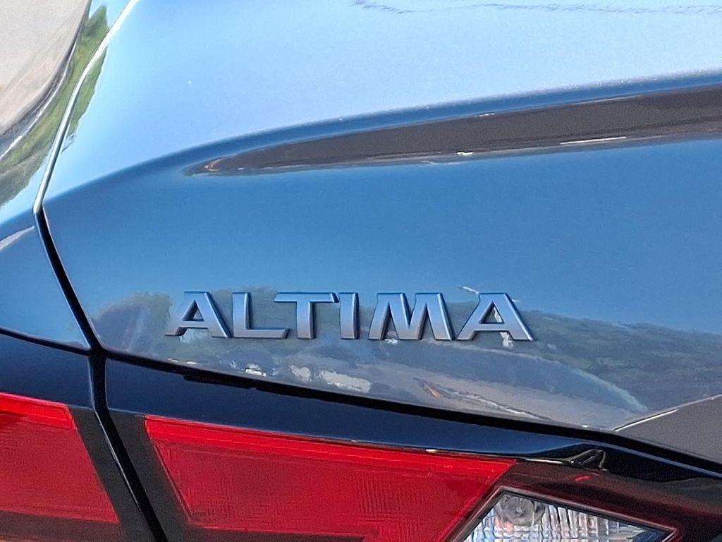 new 2025 Nissan Altima car, priced at $33,825