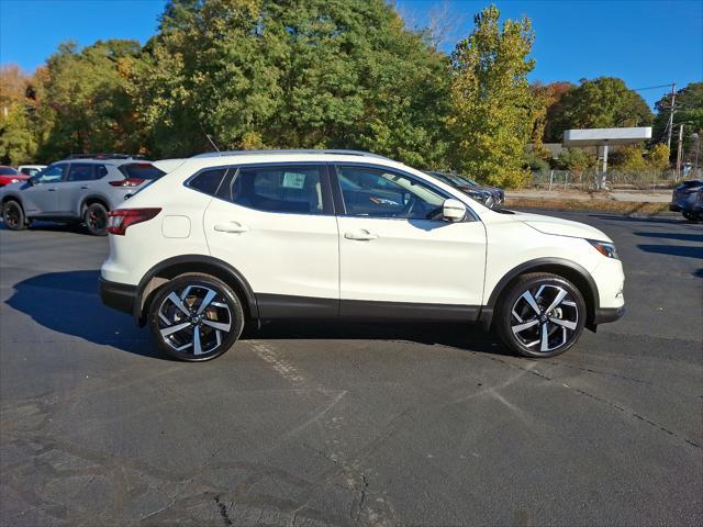 used 2022 Nissan Rogue Sport car, priced at $26,500