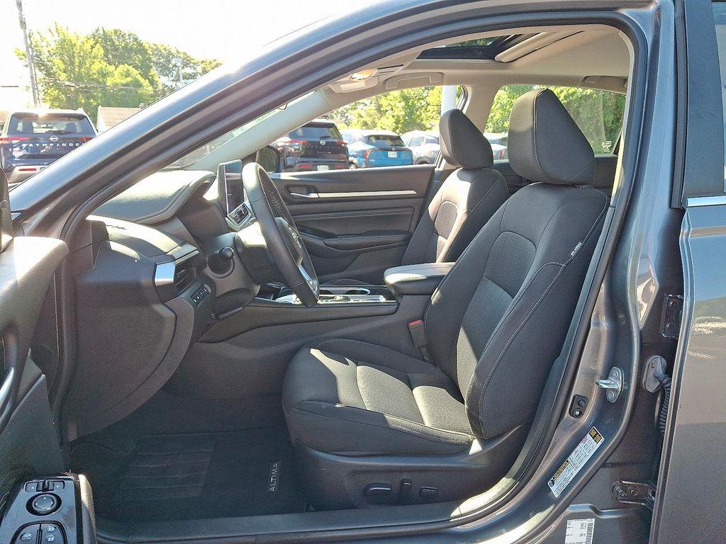 used 2023 Nissan Altima car, priced at $24,500