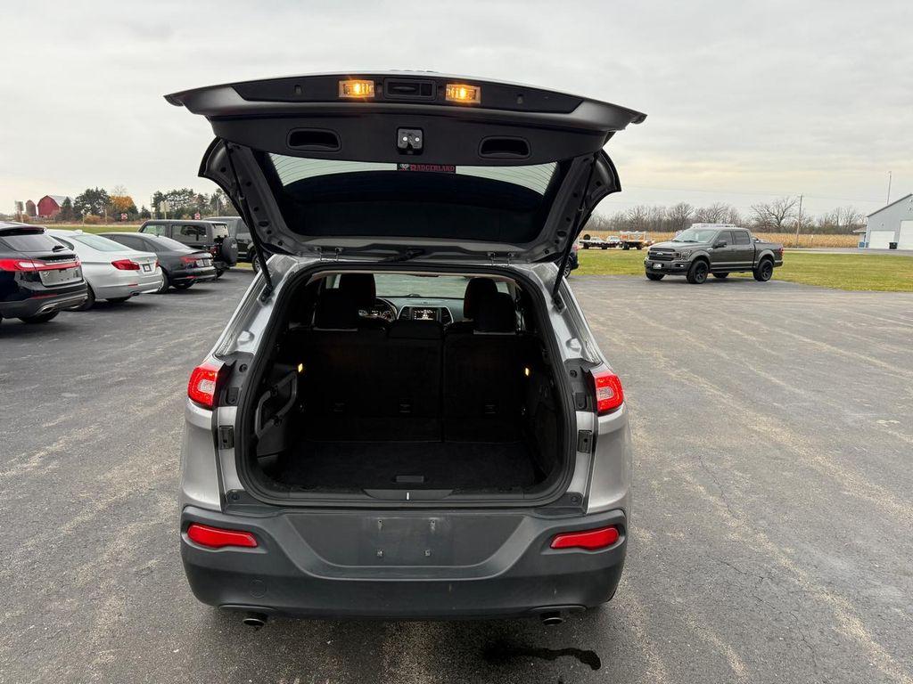 used 2014 Jeep Cherokee car, priced at $8,990