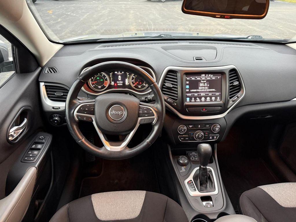 used 2014 Jeep Cherokee car, priced at $8,990