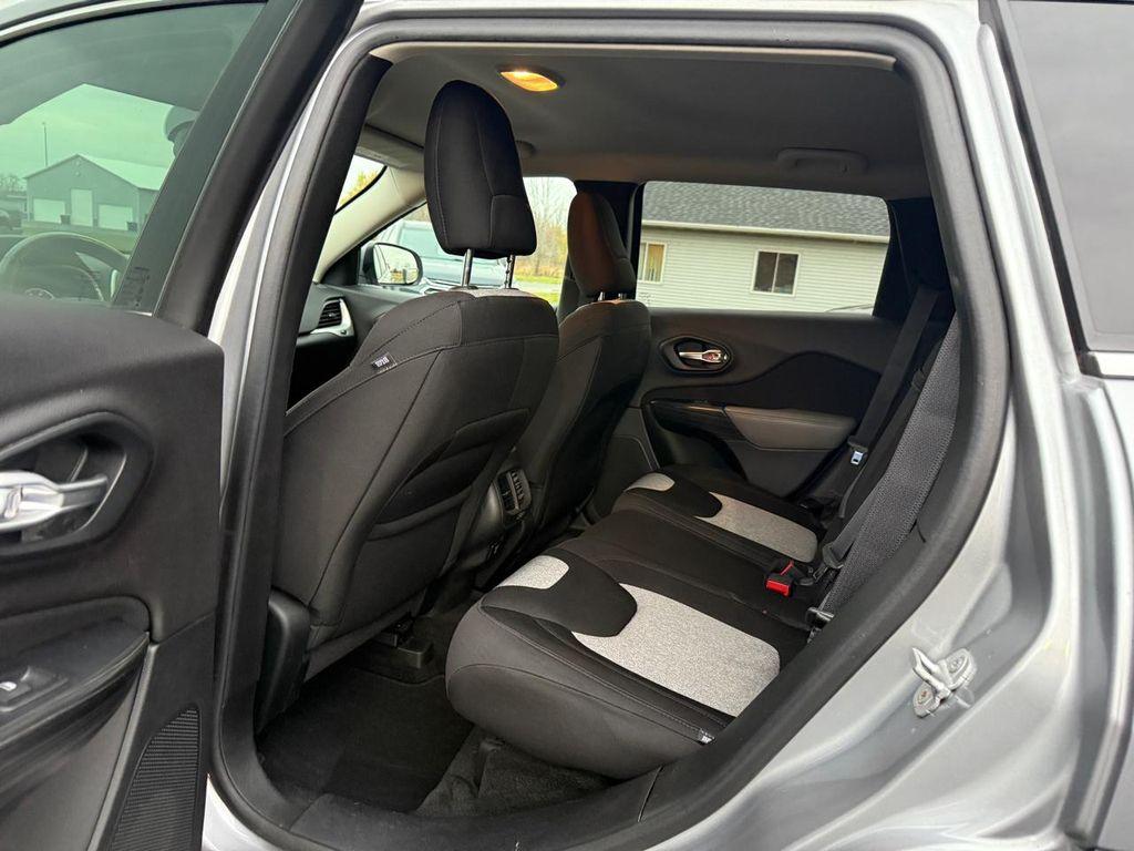 used 2014 Jeep Cherokee car, priced at $8,990