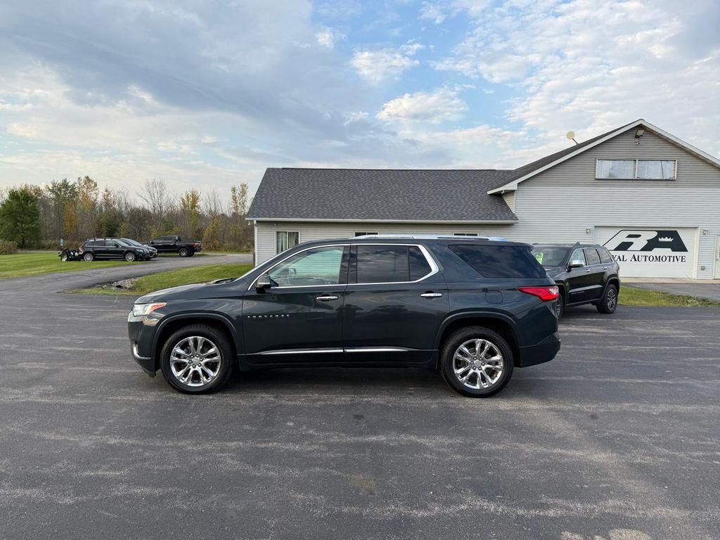 used 2020 Chevrolet Traverse car, priced at $13,990