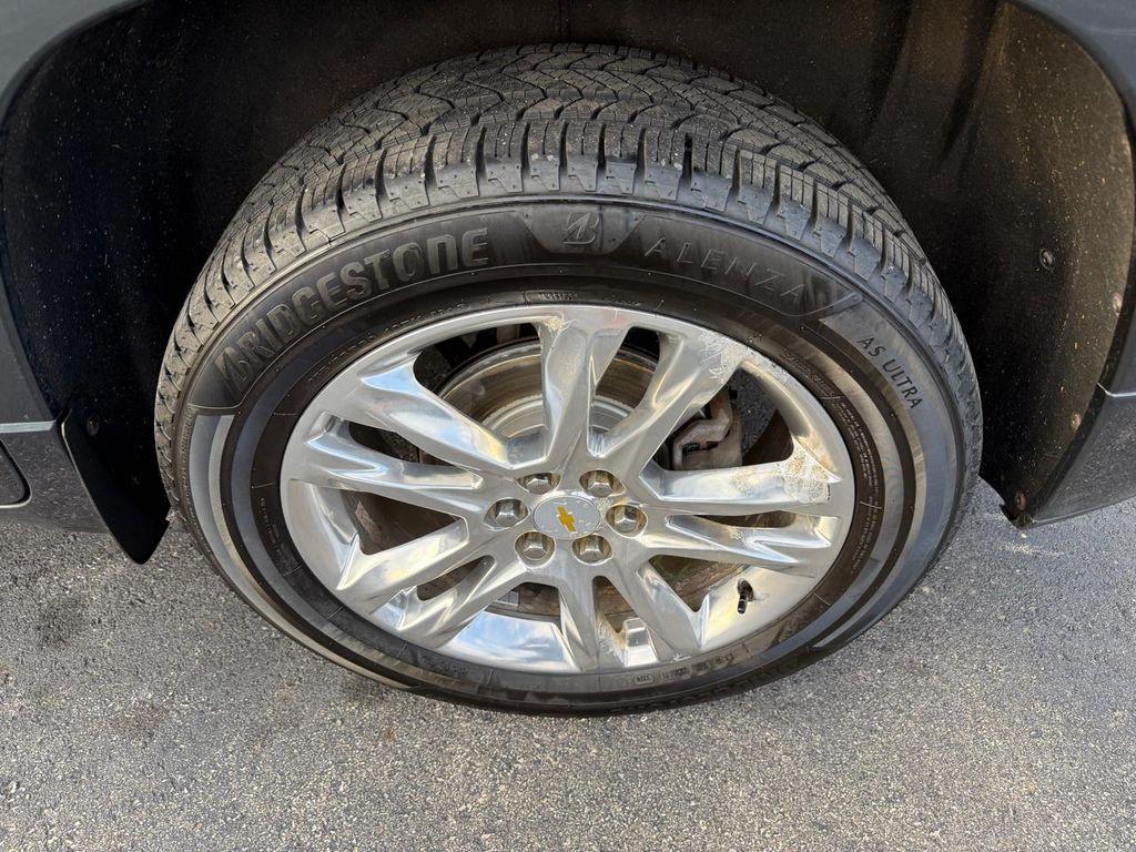 used 2020 Chevrolet Traverse car, priced at $13,990