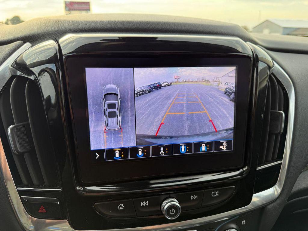used 2020 Chevrolet Traverse car, priced at $13,990