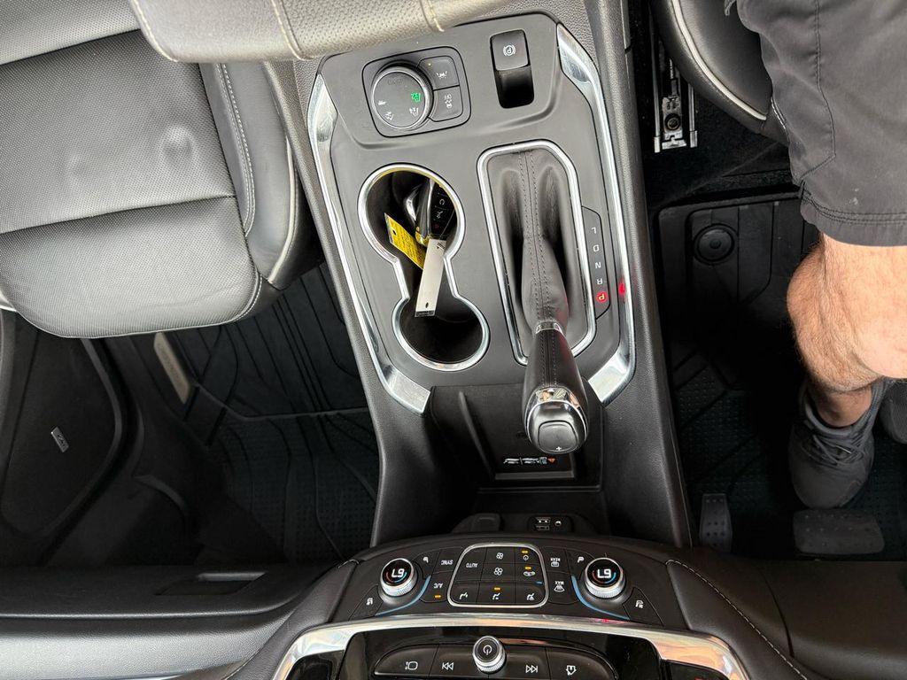 used 2020 Chevrolet Traverse car, priced at $13,990