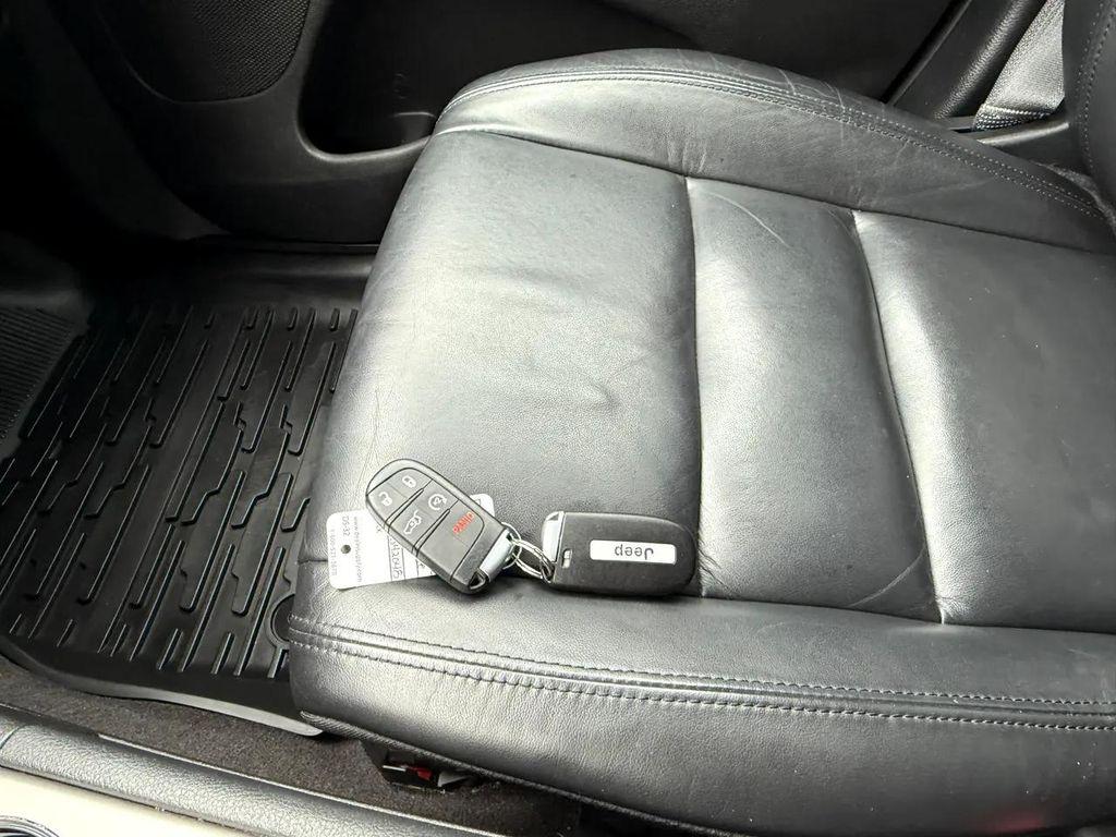 used 2019 Jeep Grand Cherokee car, priced at $14,990