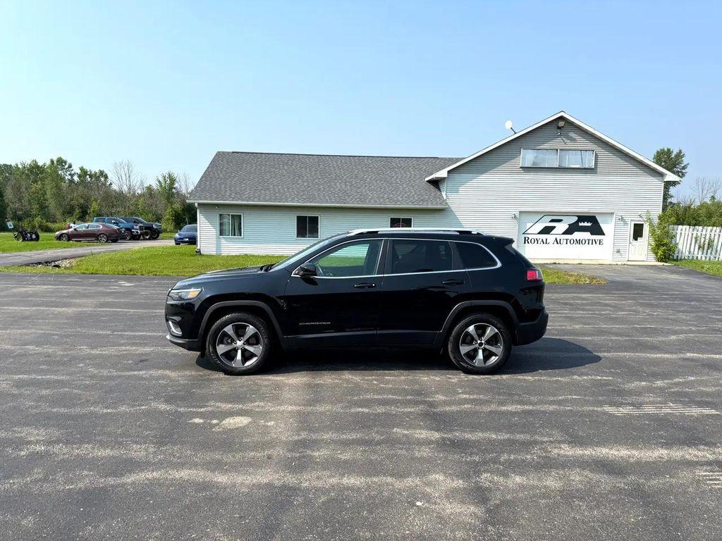 used 2019 Jeep Cherokee car, priced at $12,490