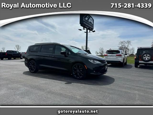 used 2018 Chrysler Pacifica car, priced at $10,990
