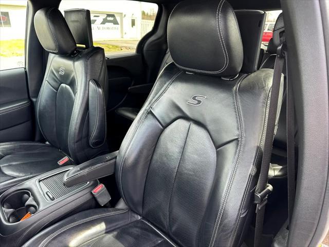 used 2018 Chrysler Pacifica car, priced at $10,990