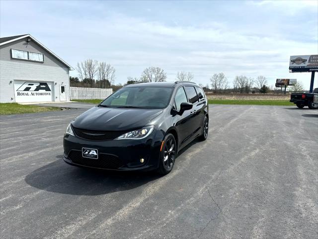 used 2018 Chrysler Pacifica car, priced at $10,990