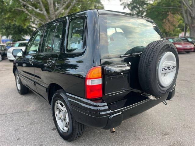 used 2000 Chevrolet Tracker car, priced at $3,998