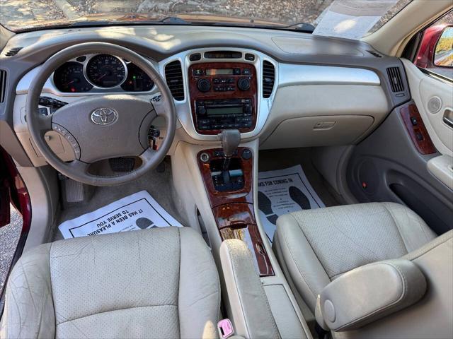 used 2004 Toyota Highlander car, priced at $5,999