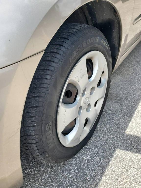 used 2007 Kia Spectra car, priced at $4,998