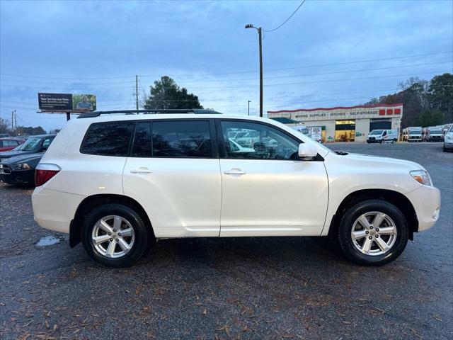 used 2010 Toyota Highlander car, priced at $7,998