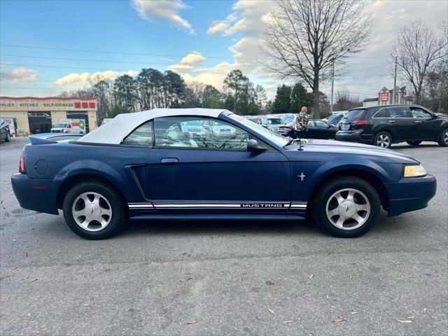 used 2000 Ford Mustang car, priced at $5,500