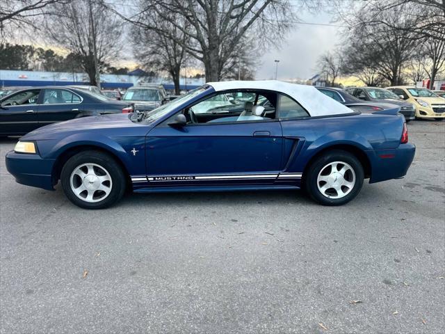 used 2000 Ford Mustang car, priced at $5,500