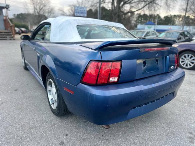 used 2000 Ford Mustang car, priced at $5,500