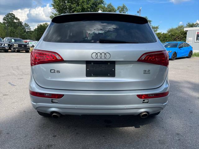 used 2010 Audi Q5 car, priced at $5,500