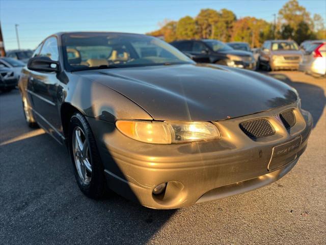 used 2000 Pontiac Grand Prix car, priced at $2,998